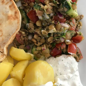 Garlicky Lentil Salad With Yogurt Dressing Recipe Kitchen Stories