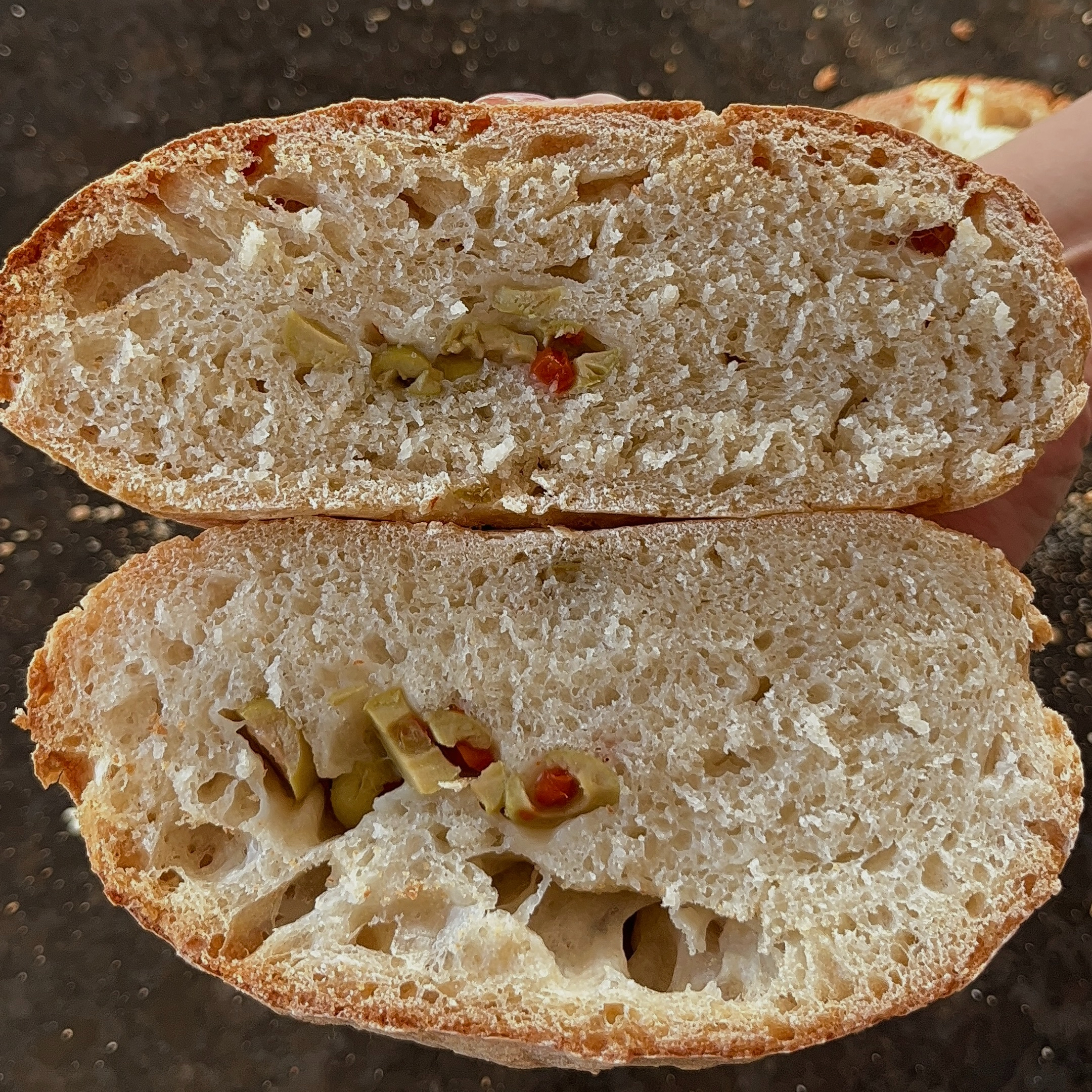 No Knead Olivenbrot