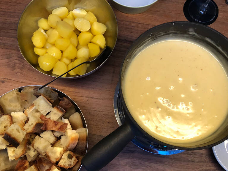 Fondue Zugersee | Rezept | Kitchen Stories