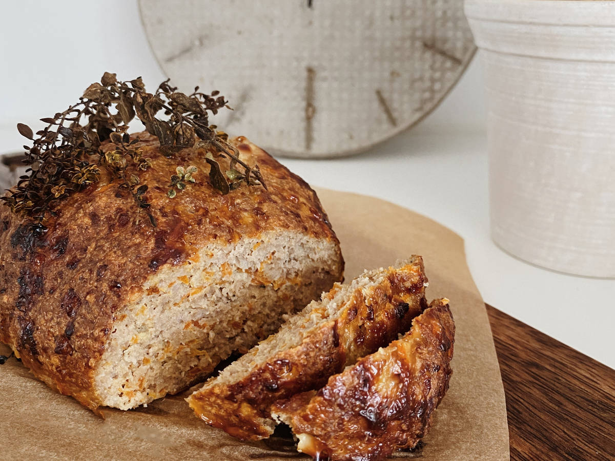 Meatloaf with carrots Recipe Kitchen Stories