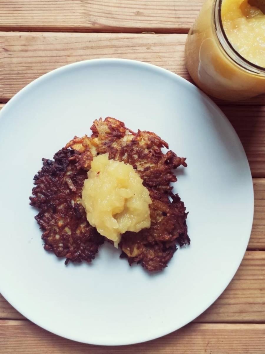 Pfannkuchen mit karamellisierten Äpfeln | Rezept | Kitchen Stories