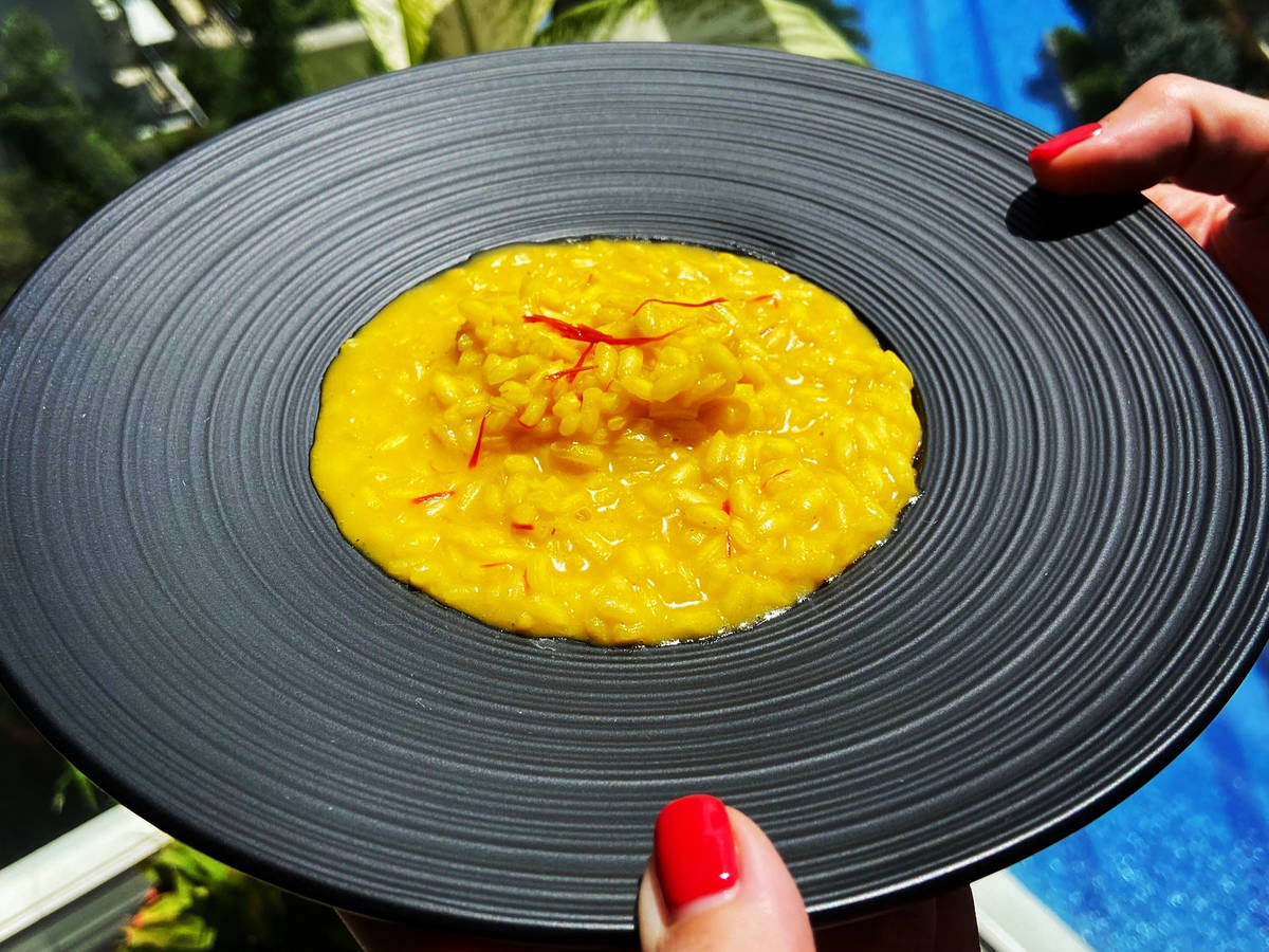Easy Risotto alla Milanese Recipe Kitchen Stories