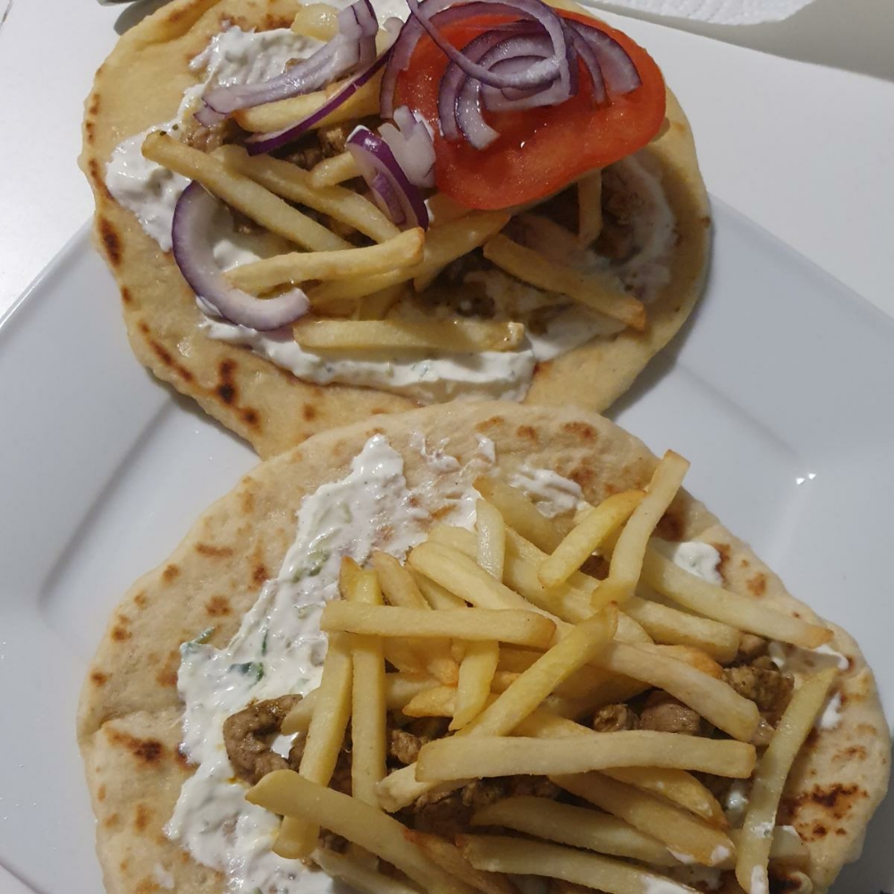 Hausgemachte griechische Pitas