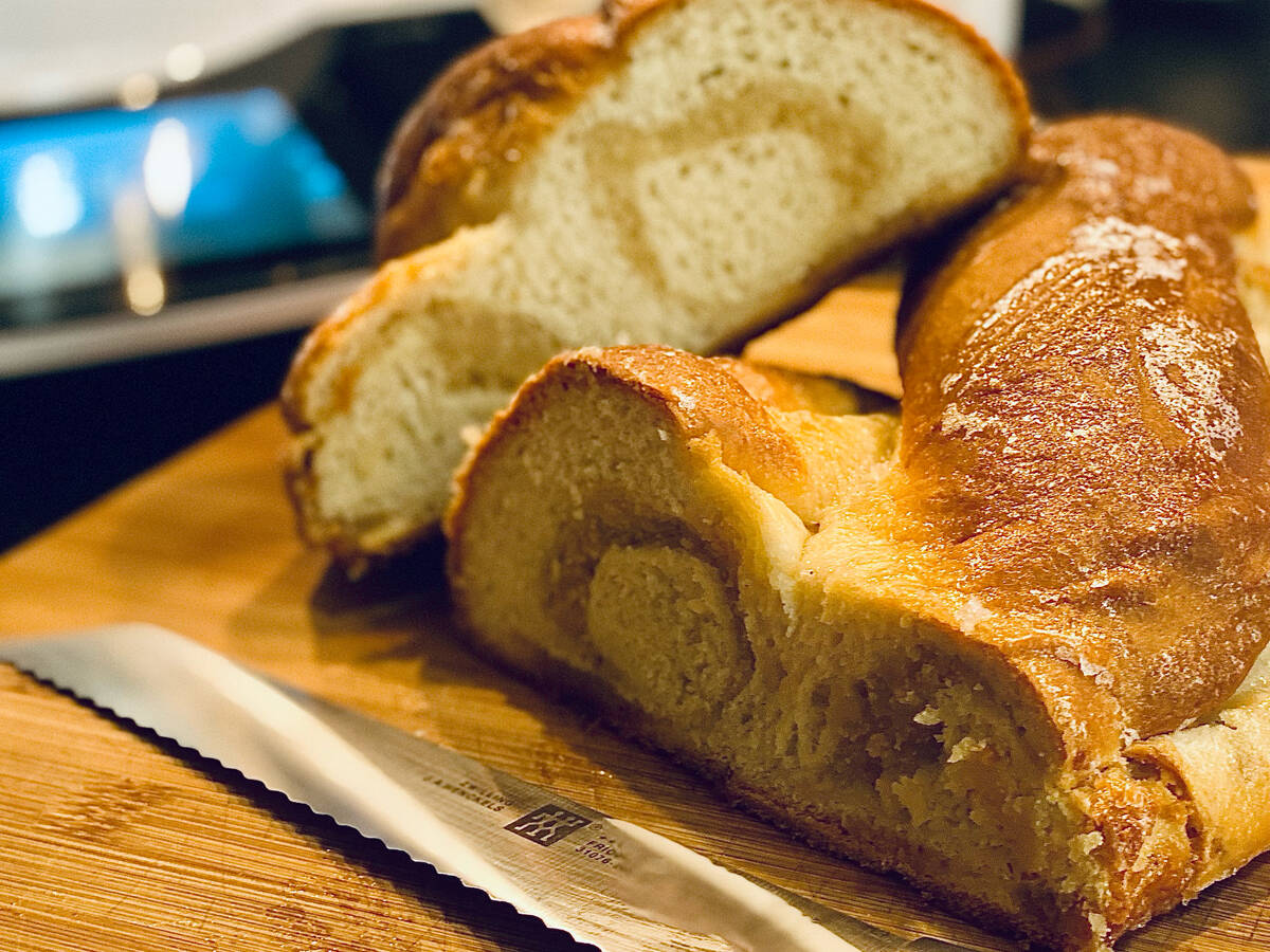 Gefullter Marzipanzopf Aus Dem Cookit Rezept Kitchen Stories