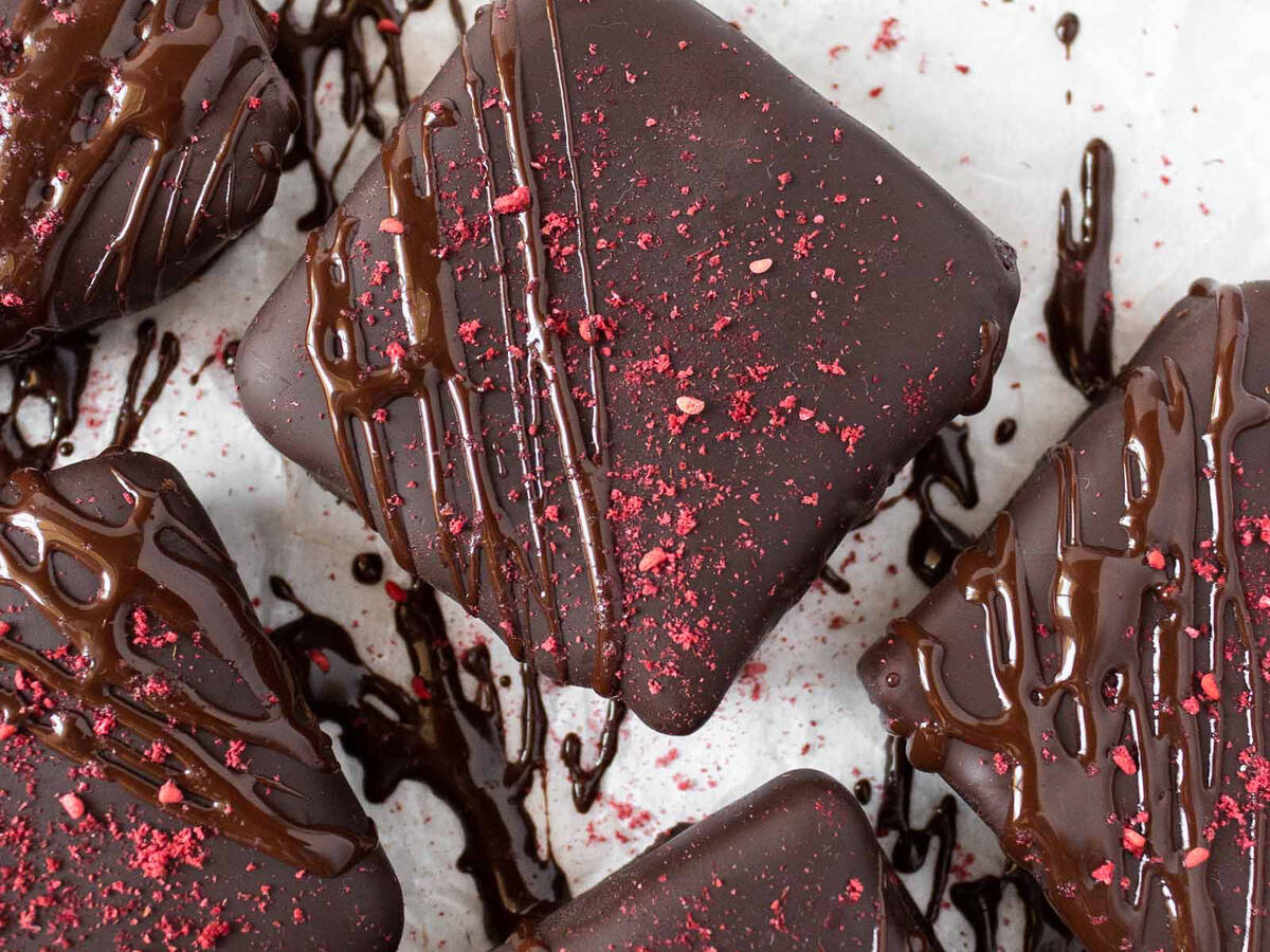 Dark Chocolate Raspberry Cookie Bars Recipe Kitchen Stories