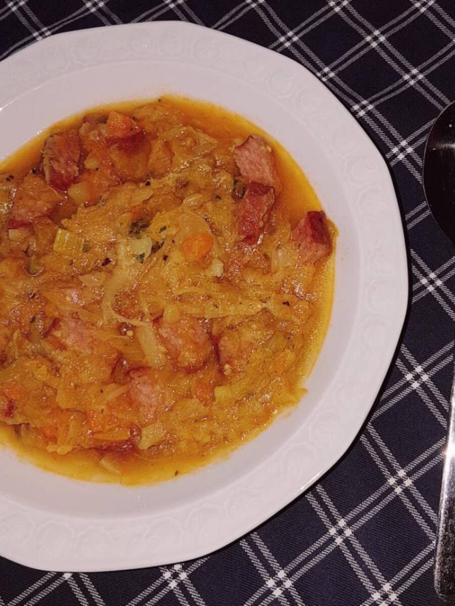 Kartoffel - Würstelgulasch | Rezept | Kitchen Stories