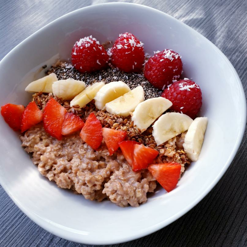 Schoko-Porridge Bowle