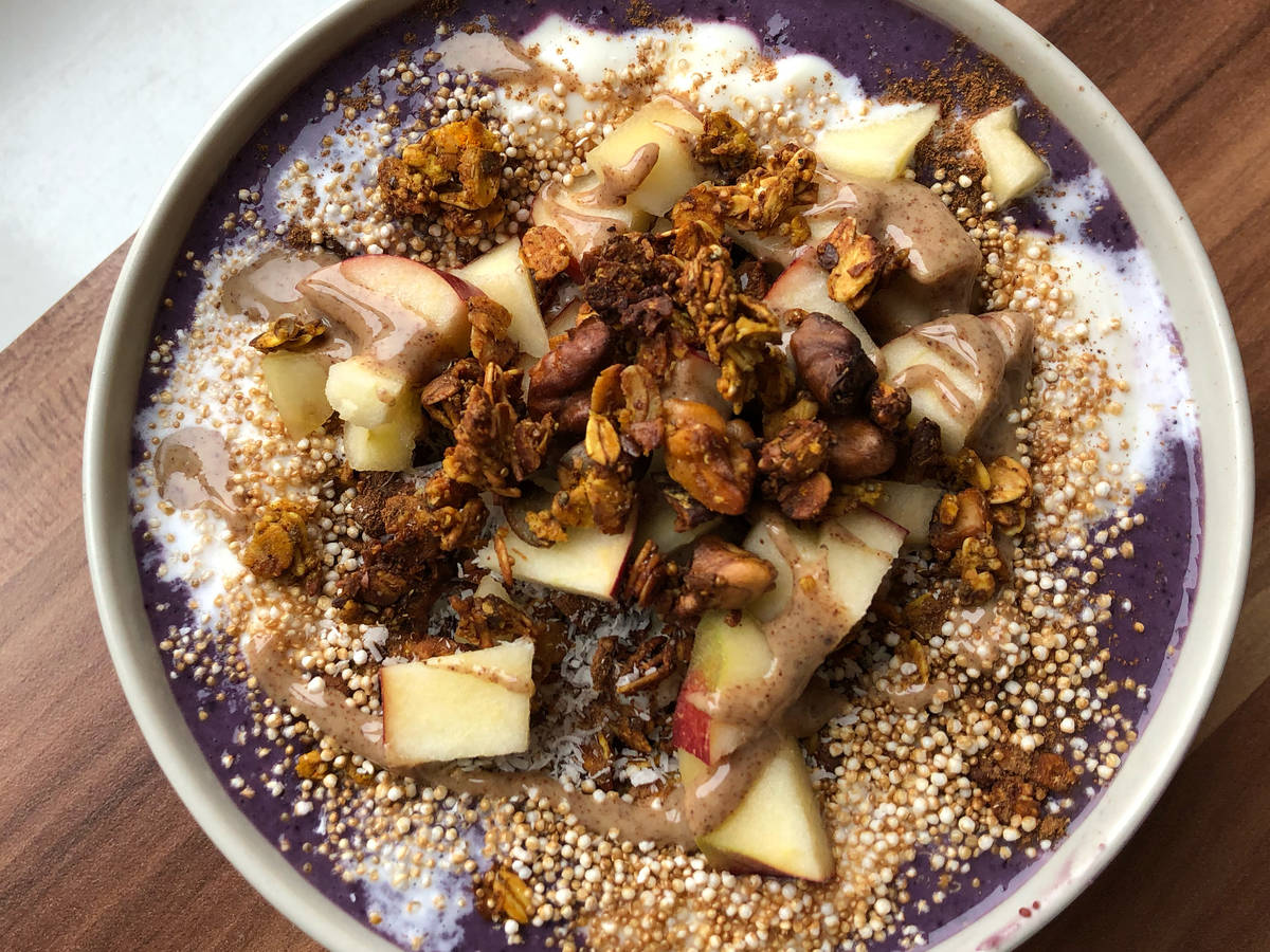 Frühstücks Smoothie Bowl | Rezept | Kitchen Stories