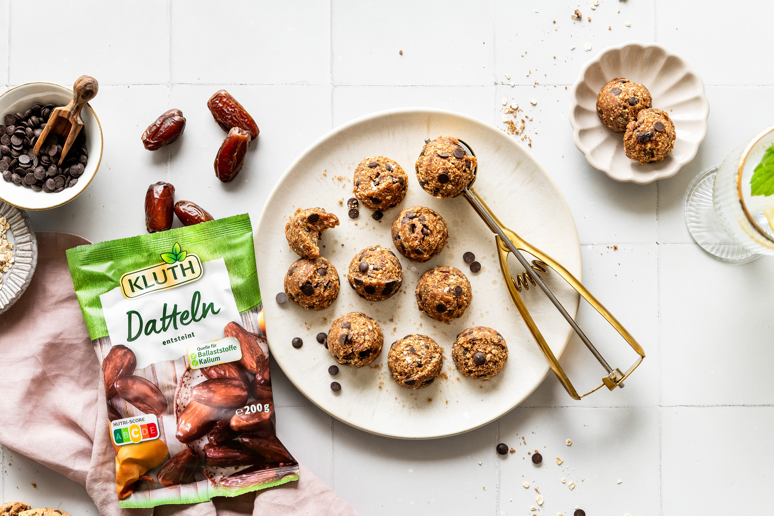 Frozen Cookie Dough Bites mit Datteln