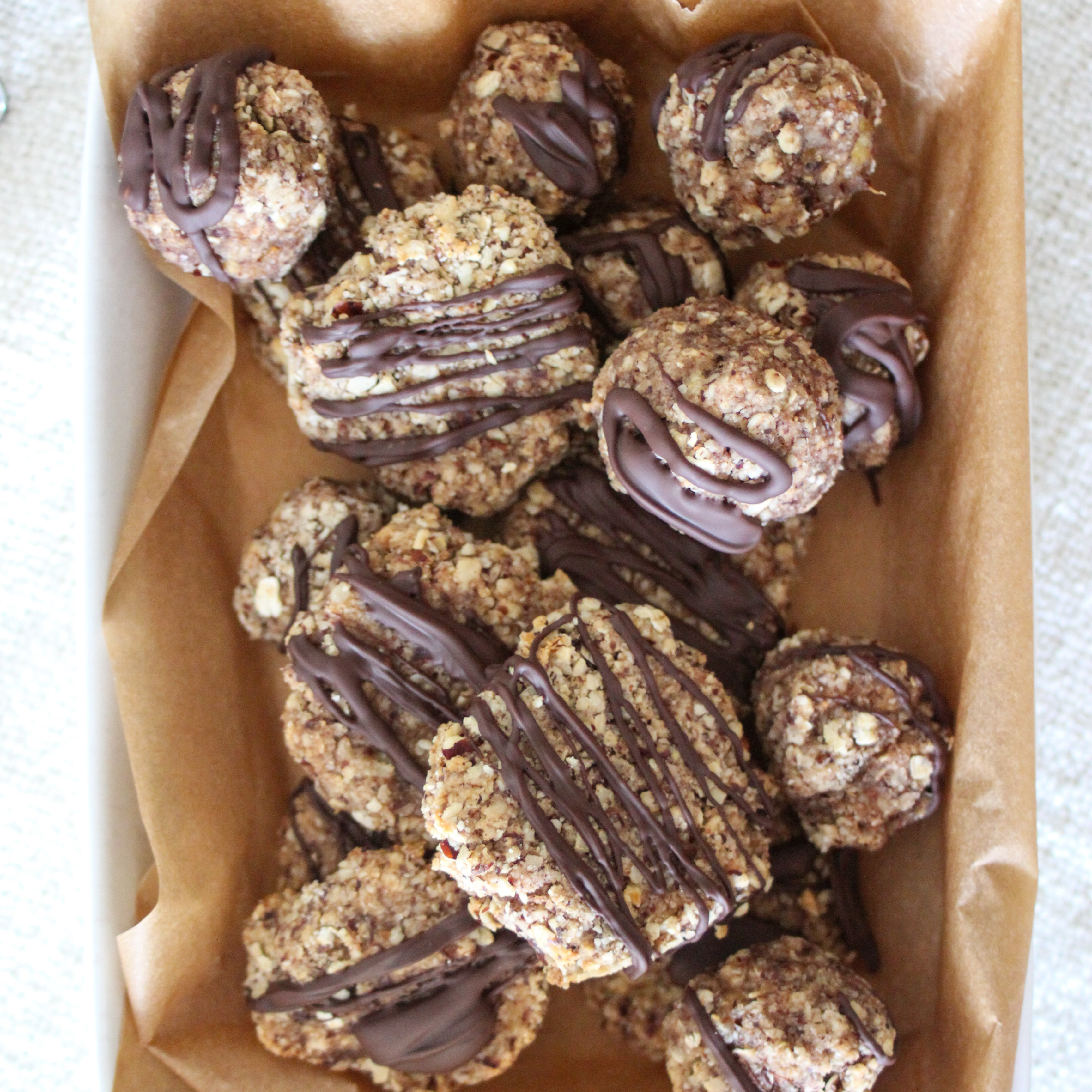 Zuckerfreie Bananen-Honig Cookies - mit Honig & Kakao