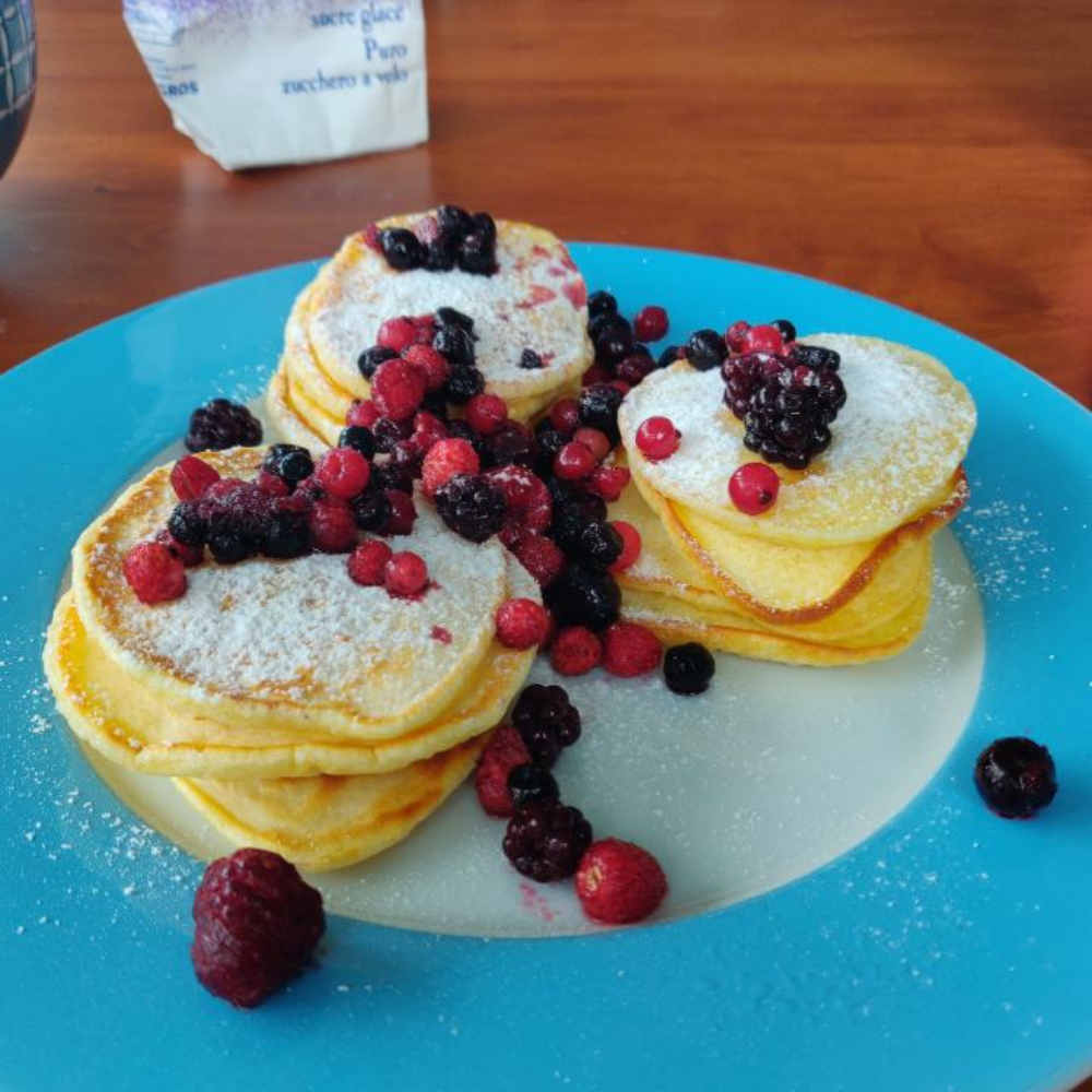 Pancakes mit Beeren | Rezept | Kitchen Stories