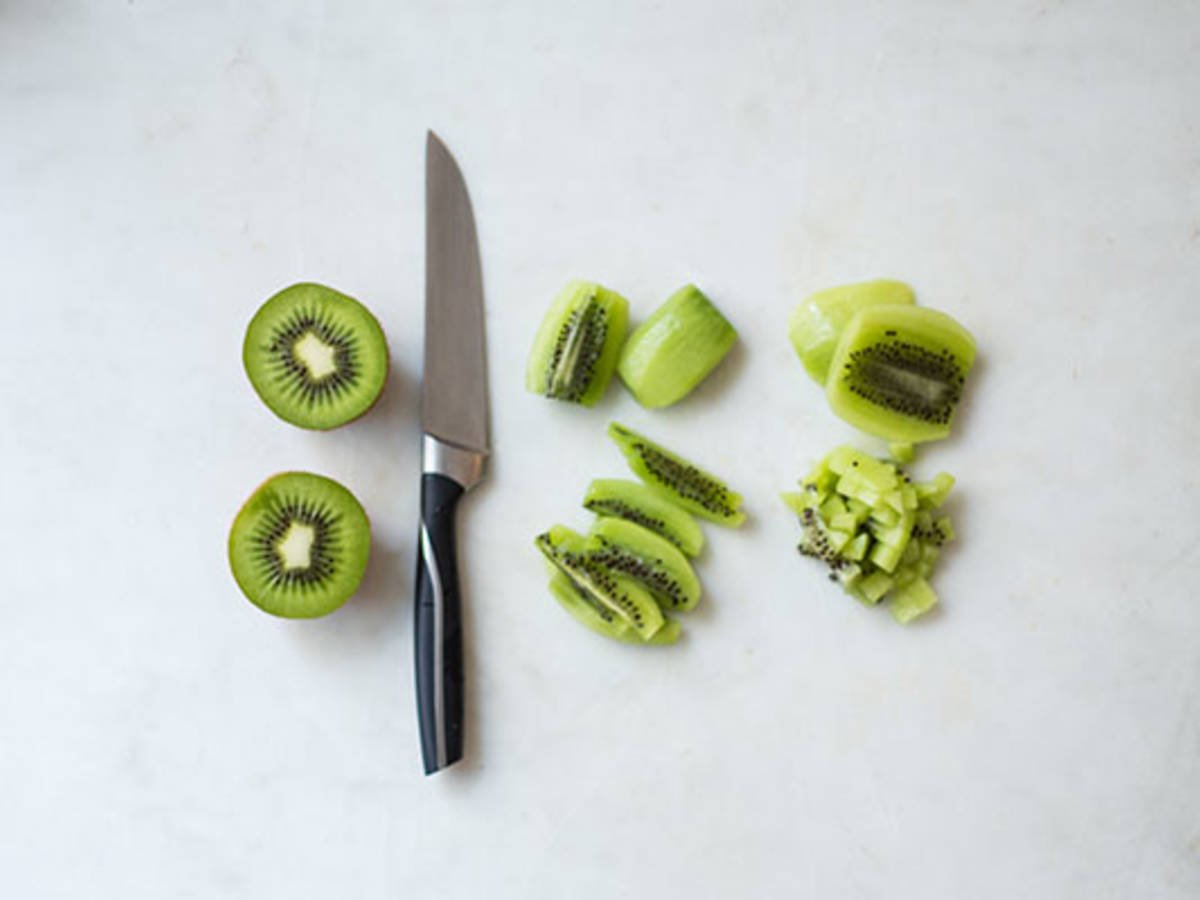 How to peel and cut a kiwi Recipe with Video Kitchen Stories