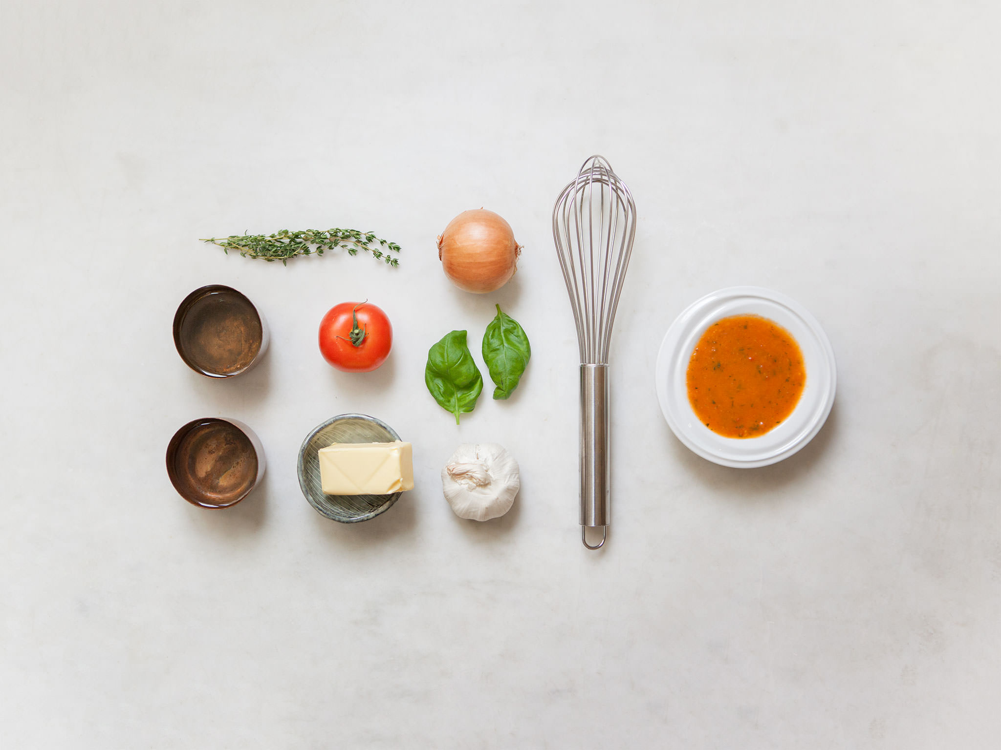 Homemade tomato sauce | Recipe with Video | Kitchen Stories