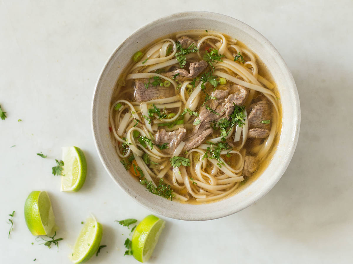 Vietnamese-inspired noodle soup | Recipe | Kitchen Stories
