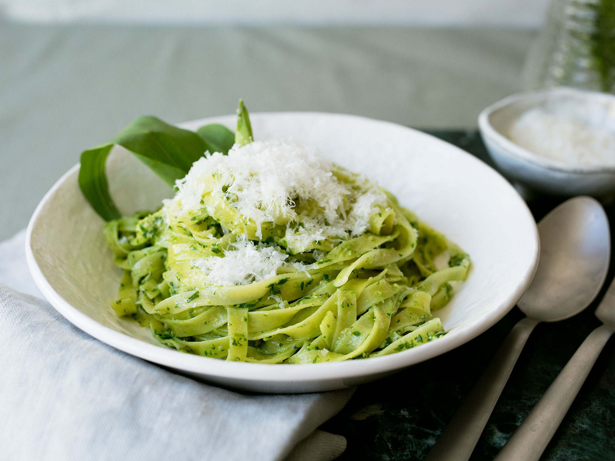 Tagliatelle mit Bärlauchpesto | Rezept | Kitchen Stories