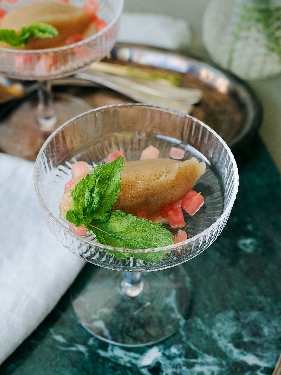 Kirschkuchen ohne Backen | Rezept mit Video | Kitchen Stories