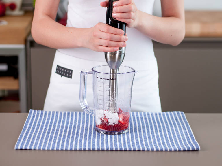 Frischer Beeren-Trifle | Rezept | Kitchen Stories