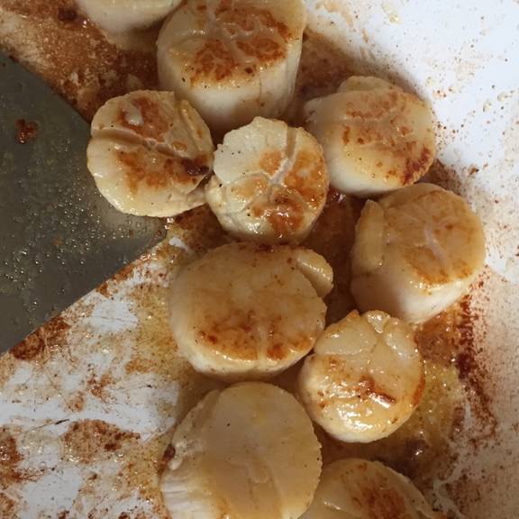 Linguine mit Jakobsmuscheln und Zitrone | Rezept | Kitchen Stories Linguine mit Jakobsmuscheln und Zitrone | Rezept | Kitchen Stories