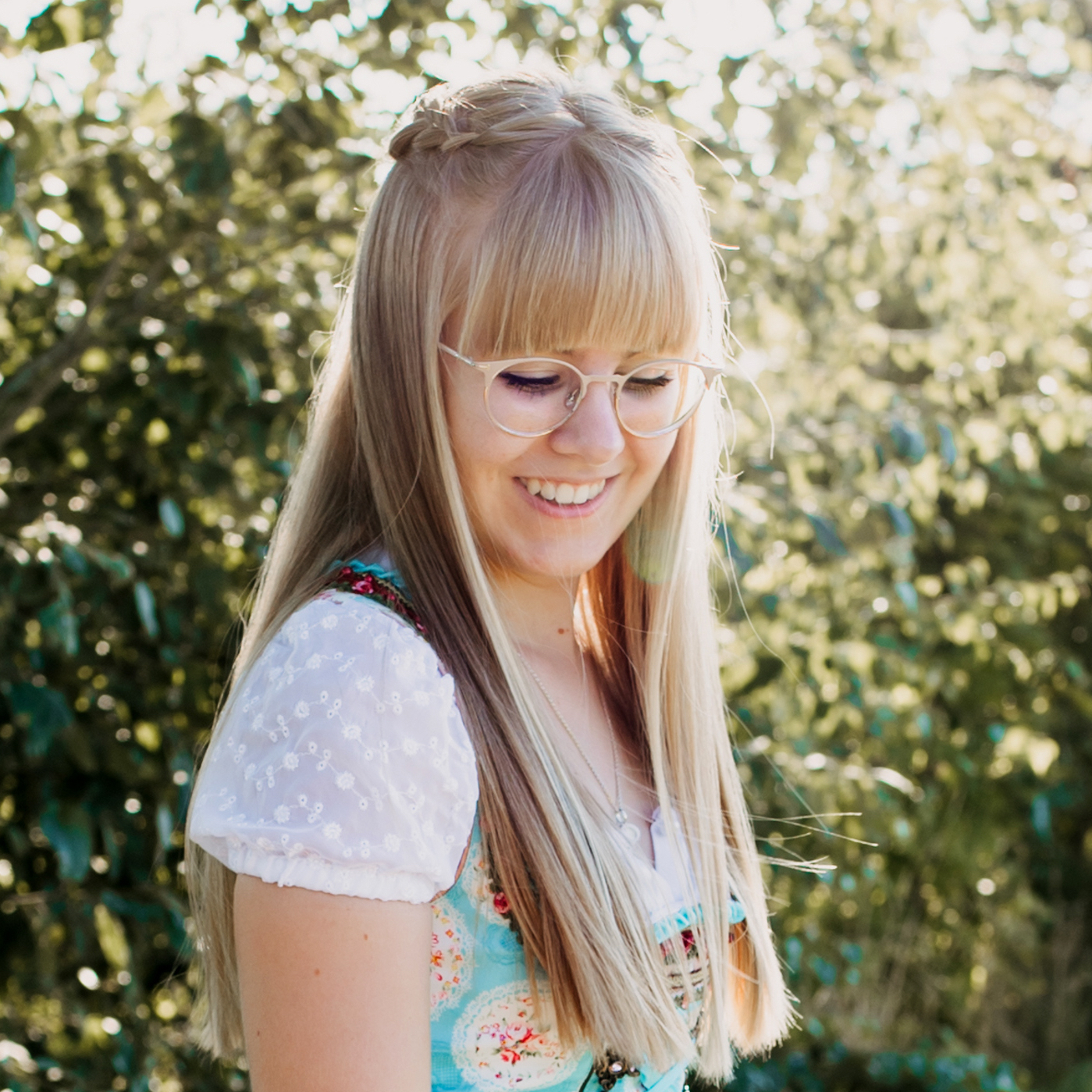 Image of nadine.xk
