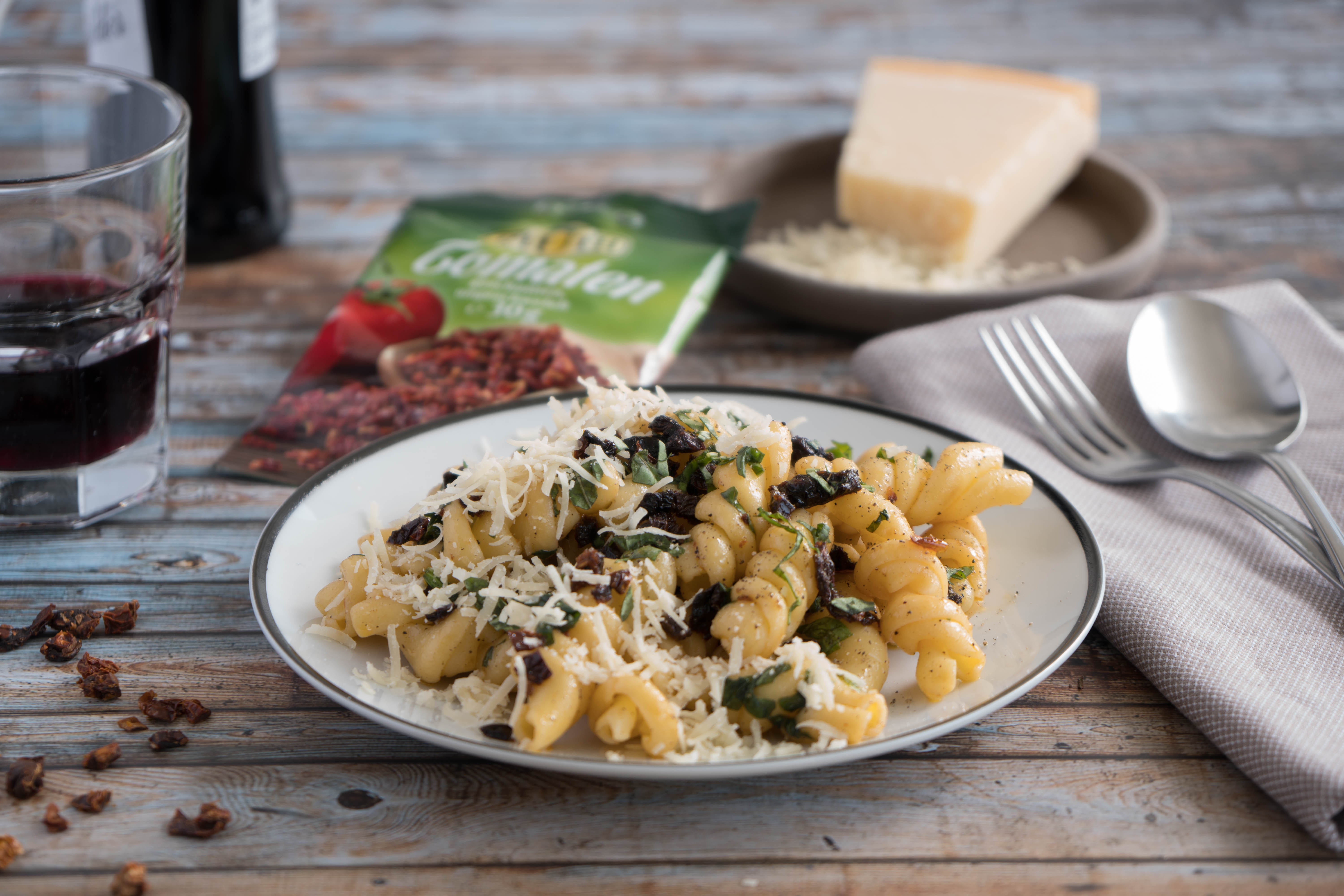 Pasta mit Tomatenöl | Rezept | Kitchen Stories