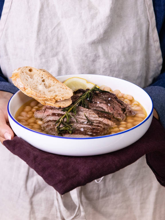 Oneskillet steak with creamy tarragon sauce Kitchen Stories