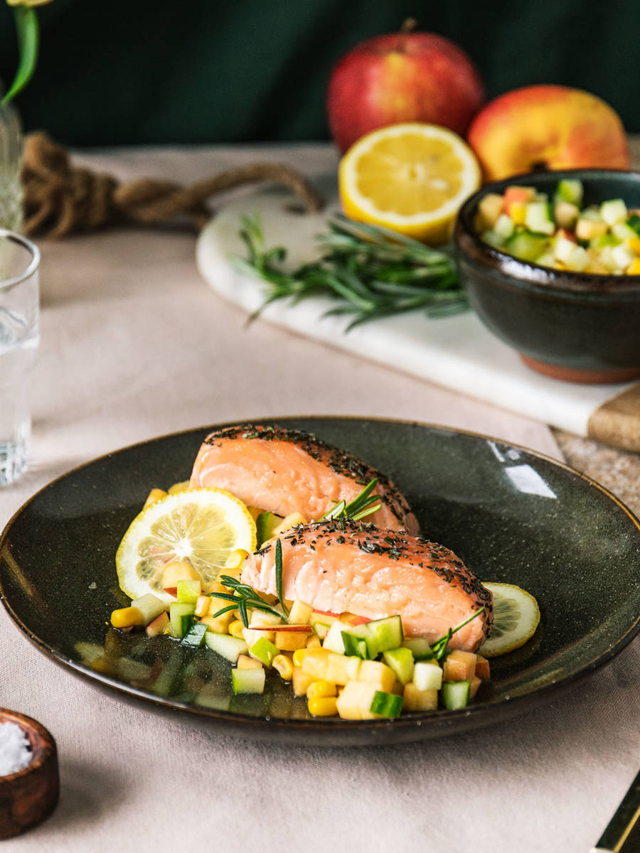 Pochierter Kabeljau in Tomatensoße | Rezept | Kitchen Stories