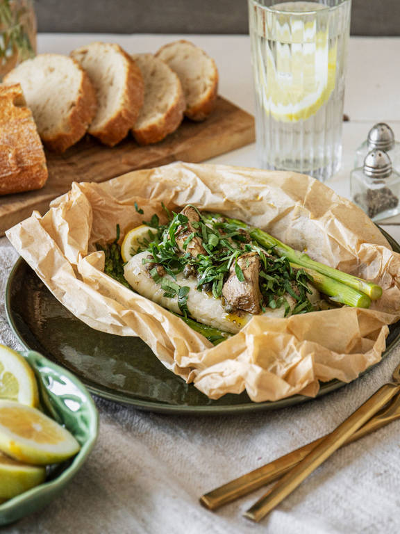 Pochierter Kabeljau in Tomatensoße | Rezept | Kitchen Stories