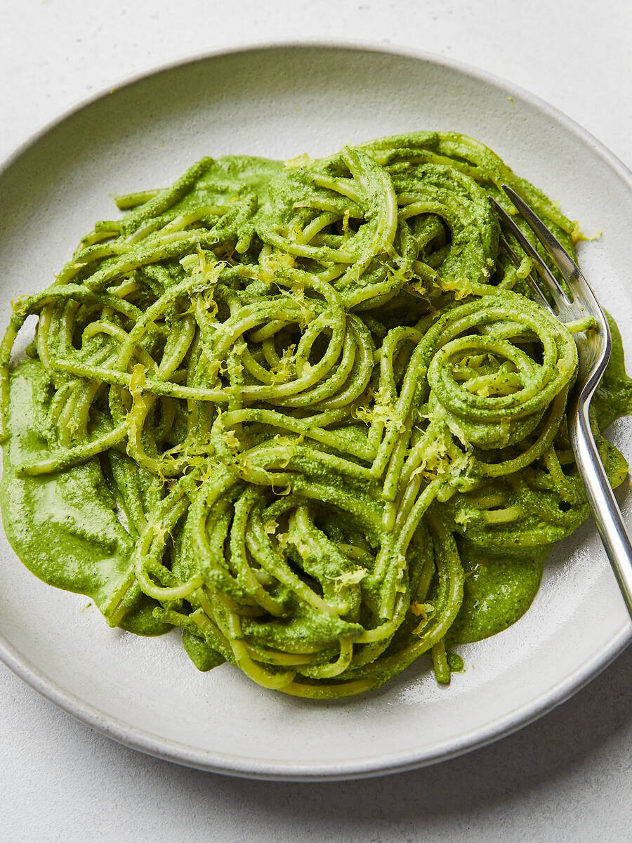 5ingredient creamy pumpkin and leek pasta Kitchen Stories recipe