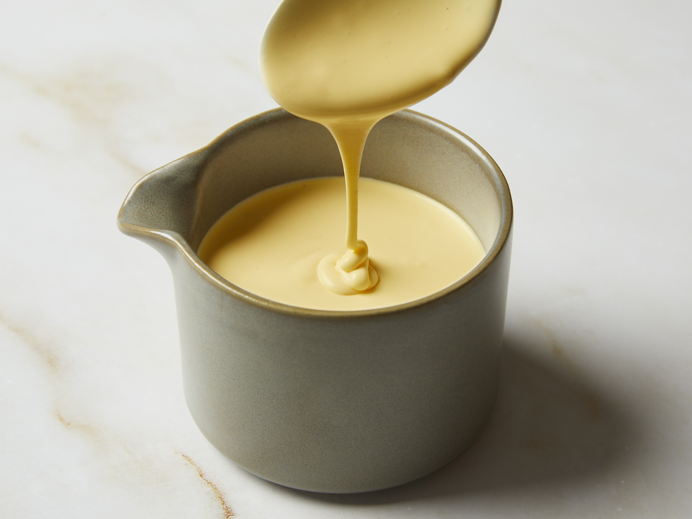 Einfache Sauce Hollandaise