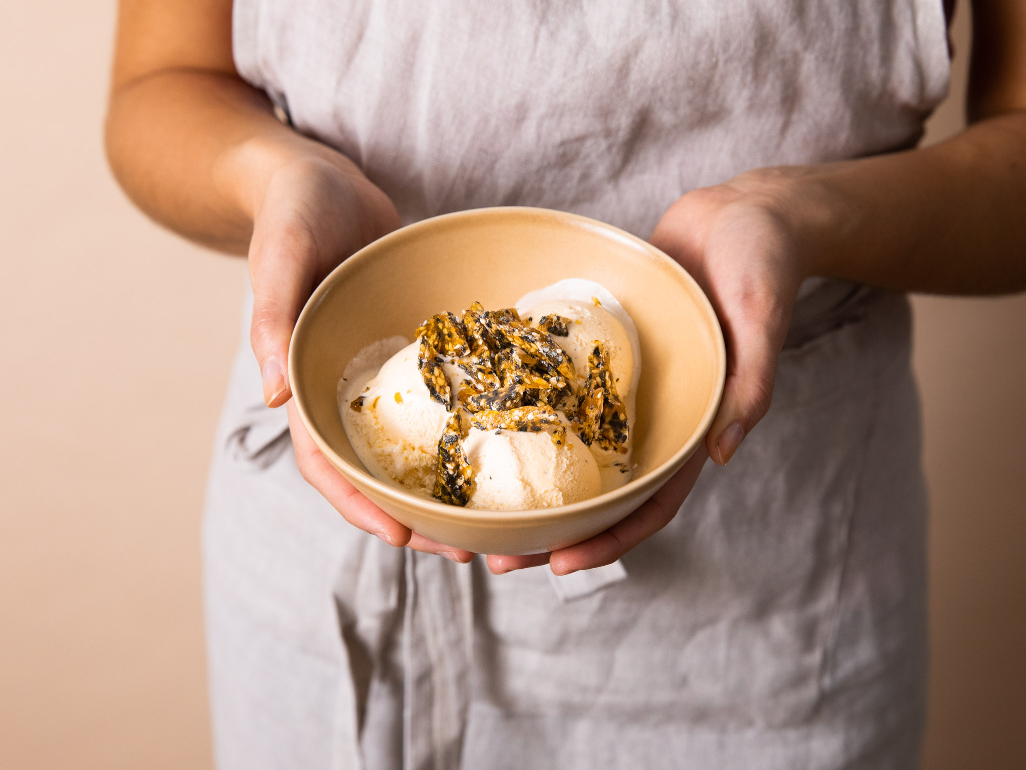 3-ingredient black sesame brittle-image