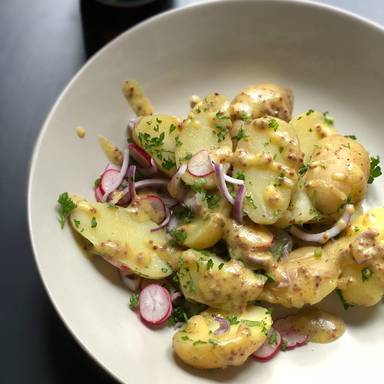 Amerikanischer Kartoffelsalat